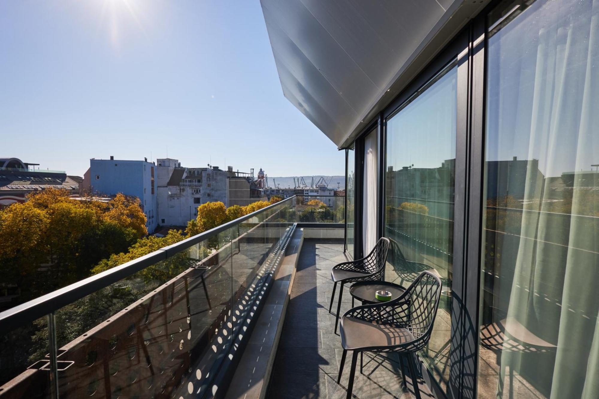 Bizarre Boutique Hotel Varna Exterior foto
